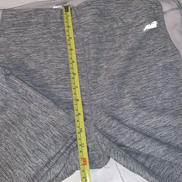 Avia Actiwear Mesh Cutout Details Gray Capri Leggings Size L - Picture 4 of 13